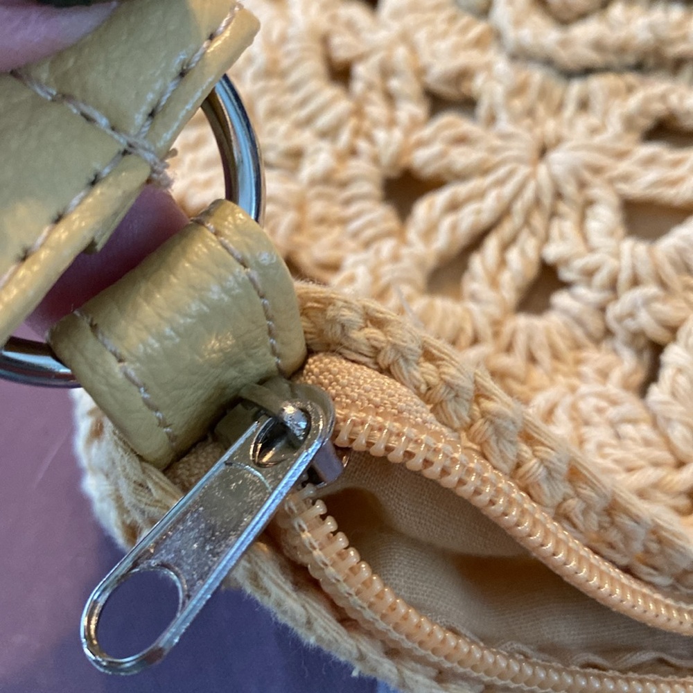 Purse - Picture 4 of 5